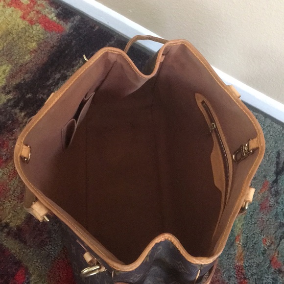 SOLD Louis Vuitton Shoulder bag - Picture 7 of 16